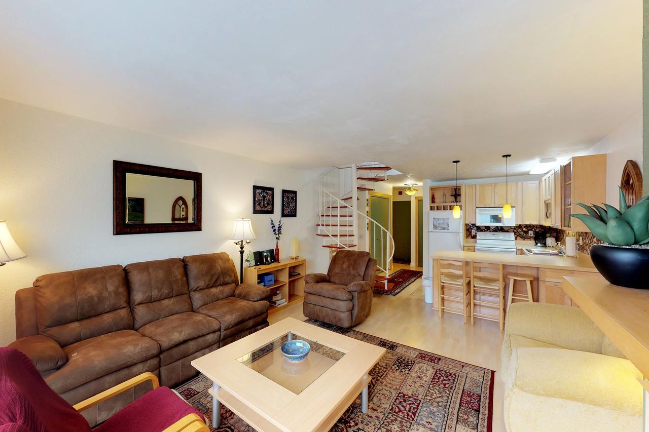 Brighton Condo #208 길드우드 외부 사진