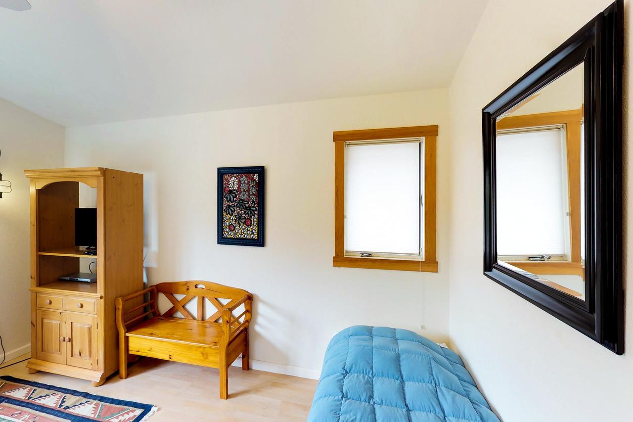 Brighton Condo #208 길드우드 외부 사진